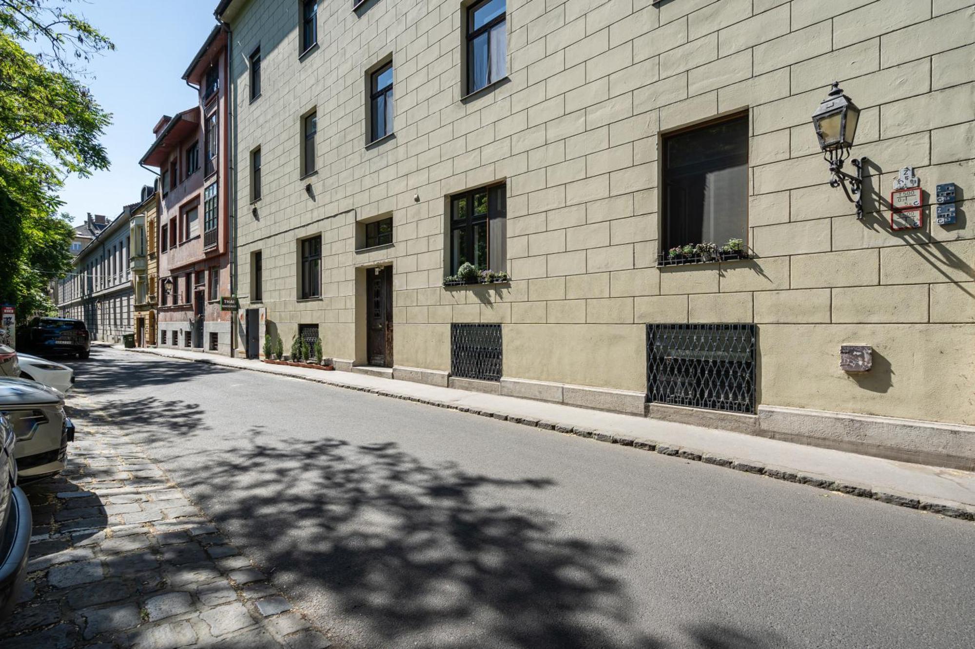 Castle Chainbridge Apartment Budapest Luaran gambar